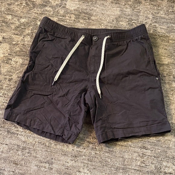Vuori Other - Vuori men’s  Casual gray Drawstring Shorts - large - elastic waist